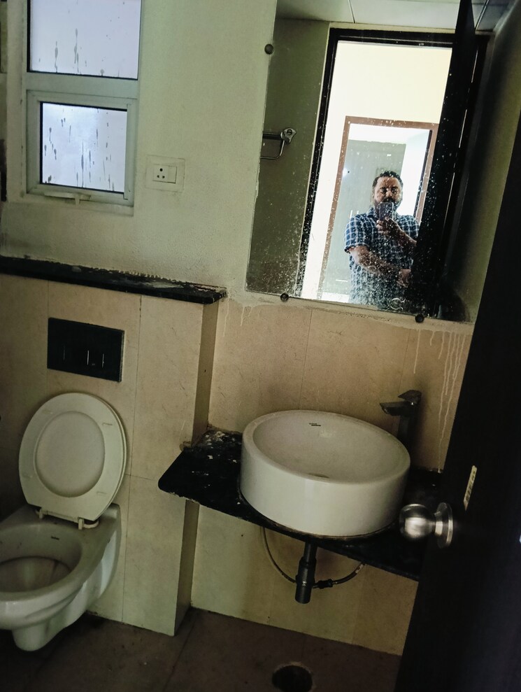 Bathroom, gaur-saundaryam 3 Bedroom 1700 Sq.Ft. Apartment In Tech Zone 4 Greater Noida Greater Noida 7732959