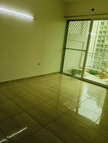 Room in 3 BHK Apartment at Gaur Saundaryam, Tech Zone 4 Greater Noida – for Sale