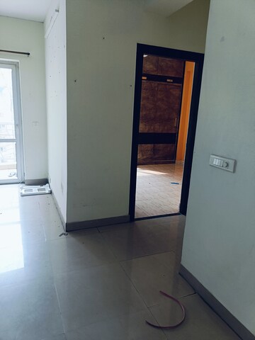 Room in 2 BHK Apartment at BPTP Princess Park, Sector 86 – for Sale