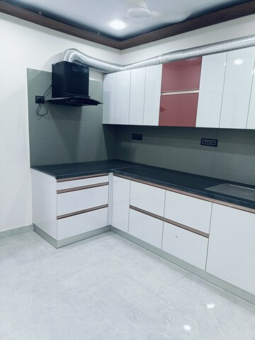 Kitchen in 3 BHK Apartment at Omaxe World Street, Sector 79 – for Sale