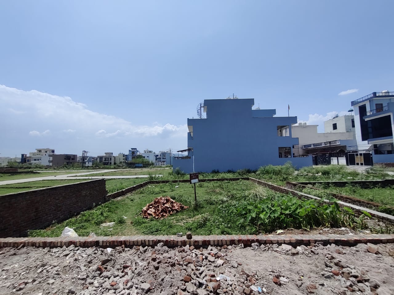 Plot For Sale in Dream Homes 