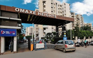 2 BHK Apartment at Omaxe Heights, Sector 86 – for Rent