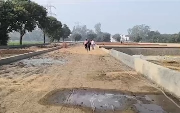 Plot at Sultanpur – for Sale