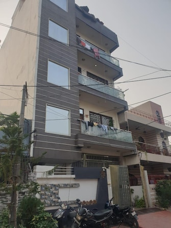 6 BHK Builder Floor For Resale in West Vinod Nagar Delhi  7703570