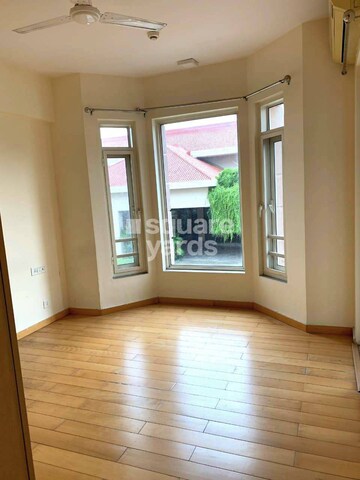 Bedroom in 1 BHK Apartment at Andheri West – for Sale