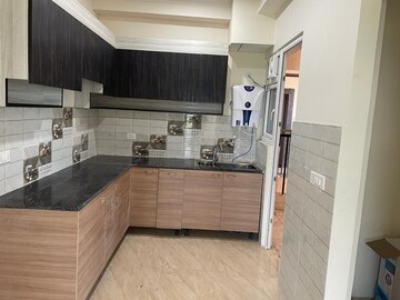 2.5 BHK Apartment For Sale in Gaur Yamuna City 16th Park View, Gaur Yamuna City