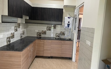 2.5 BHK Apartment For Sale in Gaur Yamuna City 16th Park View, Gaur Yamuna City