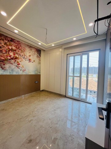 Room in 3 BHK Builder Floor at Tulip Orange, Sector 70 – for Sale