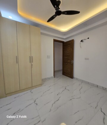 Bedroom in 3 BHK Builder Floor at Chattarpur – for Sale