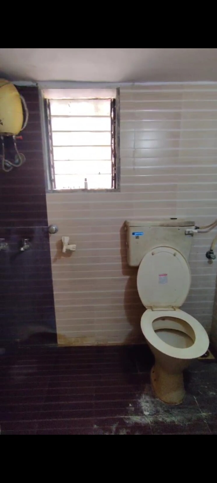 Bathroom, mira road 1 Bedroom 680 Sq.Ft. Apartment In Mira Road Thane 7733847