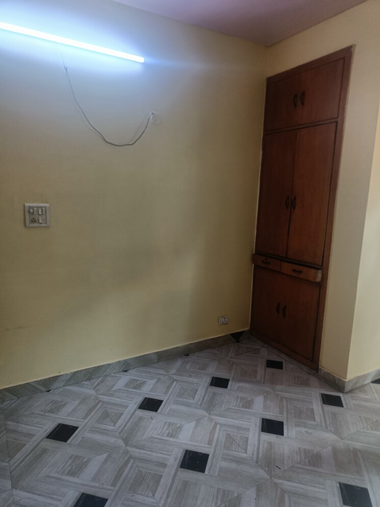 Bathroom, ip extension 3 Bedroom 1200 Sq.Ft. Apartment In Ip Extension Delhi 7734293