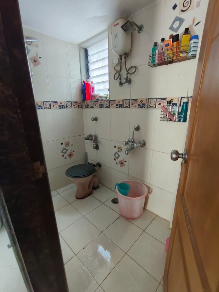 Bathroom, mehek-co-op-hsg-society 2 Bedroom 860 Sq.Ft. Apartment In Kharghar Navi Mumbai 7734433