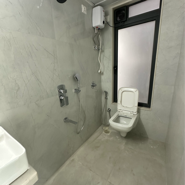 Bathroom, kamla-charan 2 Bedroom 700 Sq.Ft. Apartment In Sonawala Industry Estate Mumbai 7734483