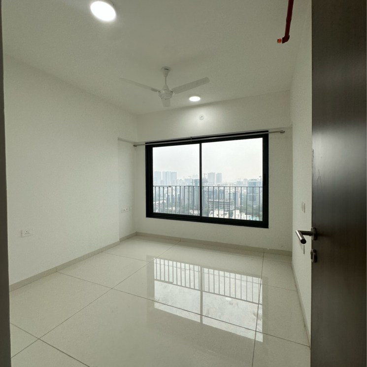 Room, kamla-charan 2 Bedroom 700 Sq.Ft. Apartment In Sonawala Industry Estate Mumbai 7734483