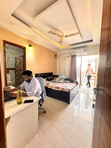 Master Bedroom in 4 BHK Builder Floor at Sushant Lok 2, Sector 57 – for Sale