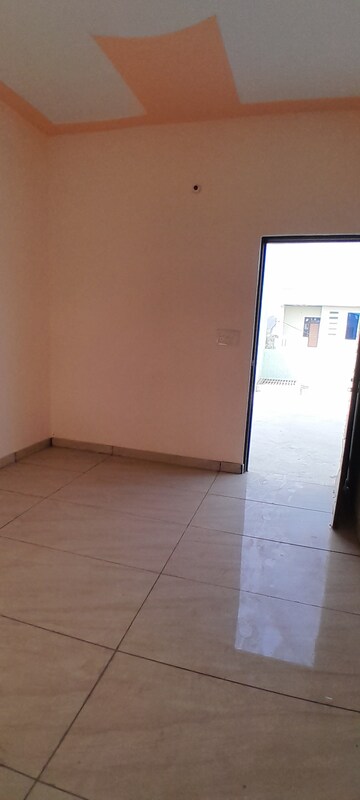 Room in 3.5 BHK Independent House at Rohta Road – for Sale