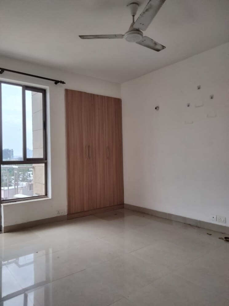 Room, unitech-uniworld-gardens-2 2 Bedroom 973 Sq.Ft. Apartment In Sector 47 Gurgaon 7734589