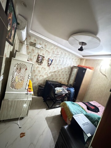 Master Bedroom in 3 BHK Builder Floor at Dwarka Mor – for Rent