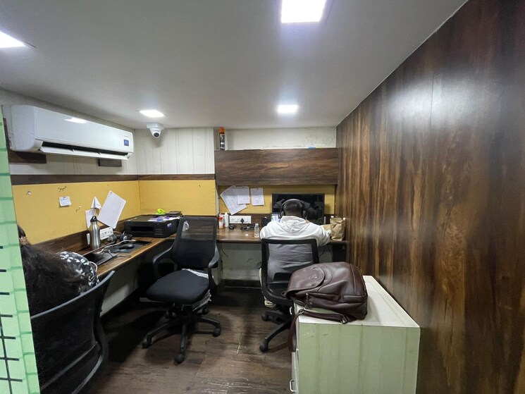 Team Area, shree-kamdhenu-estate Commercial Office Space 1000 Sq.Ft. In Malad West Mumbai 7734587