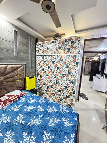 Bedroom in 3 BHK Builder Floor at Dwarka Mor – for Rent