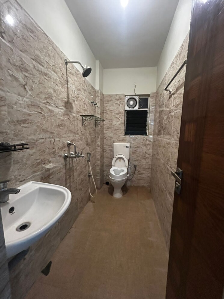 Bathroom, deccan gymkhana 2 Bedroom 589 Sq.Ft. Apartment In Deccan Gymkhana Pune 7734608