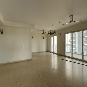 Room in 3 BHK Apartment at Conscient Heritage Max, Sector 102 – for Sale