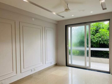 Room in 4 BHK Apartment at Ireo Victory Valley, Sector 67 – for Sale