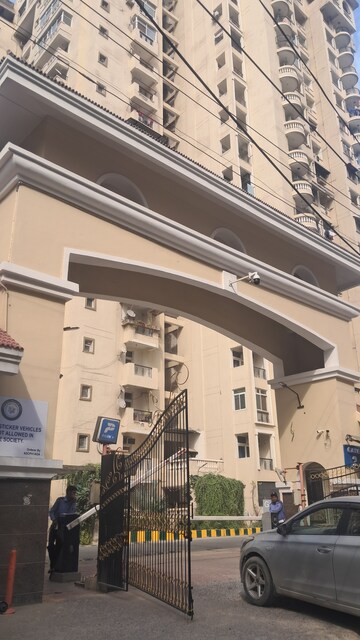 3.5 BHK Apartment For Sale in Amrapali Silicon City, Sector 76