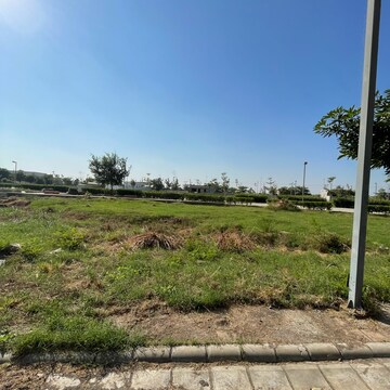 Plot Area in  Plot at BPTP Amstoria, Sector 102 – for Sale
