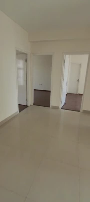 Room in 3.5 BHK Apartment at Imperia Esfera, Sector 37c – for Sale