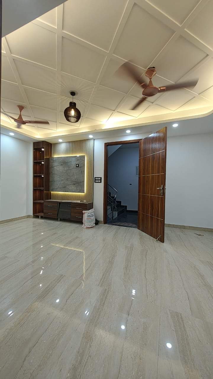 2 BHK Builder Floor For Rent in RWA Saket Block D Saket Delhi  7735666