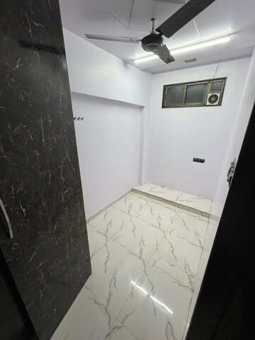 Bathroom in 3 BHK Villa at Piplod – for Rent