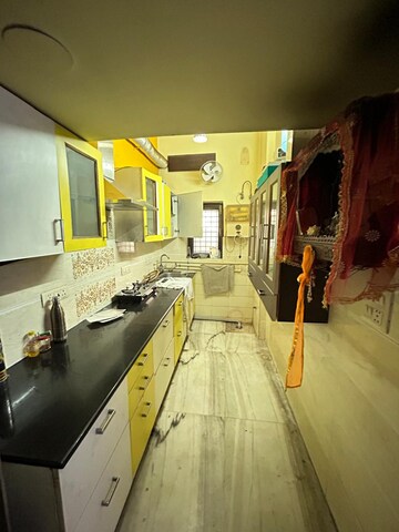 Kitchen in 2 BHK Apartment at Patparganj – for Rent