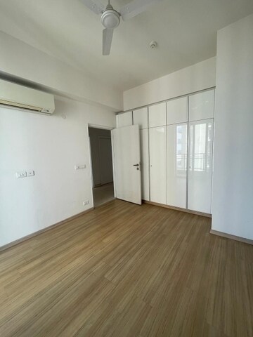 Room in 4 BHK Apartment at DLF Garden City Independent Floors, Sector 92 – for Sale