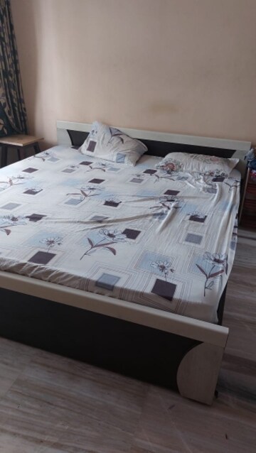 Bedroom in 3 BHK Apartment at Bhosle Nagar – for Rent