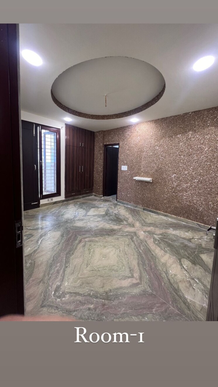 Room, saket 3 Bedroom 1500 Sq.Ft. Apartment In Saket Meerut 7736323