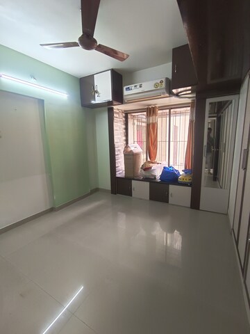 Room in 1 BHK Apartment at Runwal Garden City, Balkum Pada – for Sale