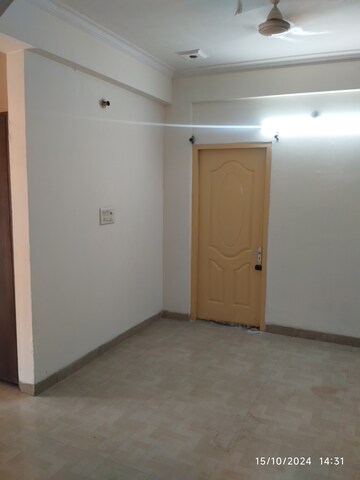 Room in 2 BHK Apartment at Mirai Residence, Niralanagar – for Rent