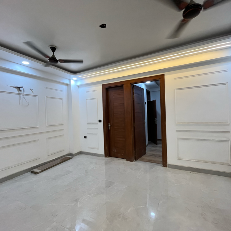 Room, sector 104 3 Bedroom 1500 Sq.Ft. Builder Floor In Sector 104 Noida 7736901