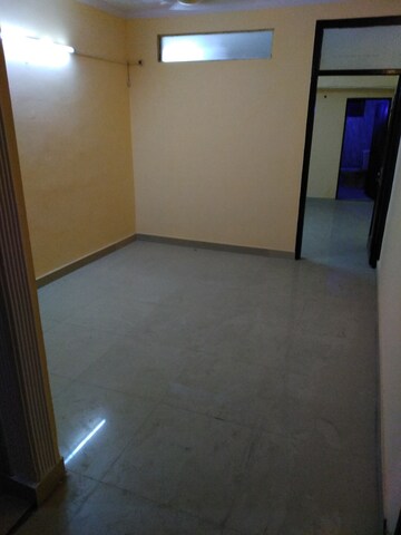 Room in 1 BHK Builder Floor at Lajpat Nagar – for Rent