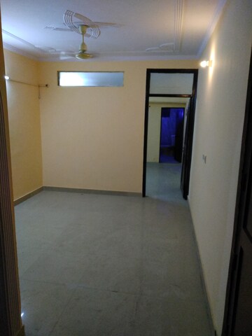 Room in 1 BHK Builder Floor at Lajpat Nagar – for Rent