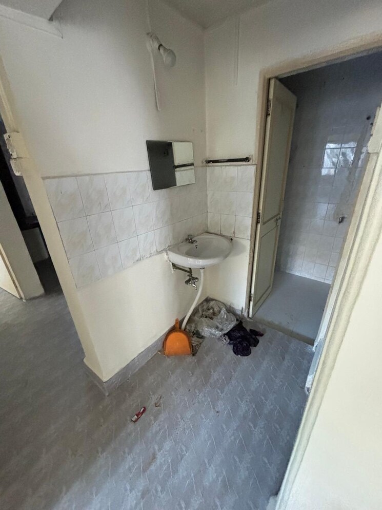 Bathroom, sarvantika-apartment 2 Bedroom 1065 Sq.Ft. Apartment In Bhusari Colony Pune 7737170