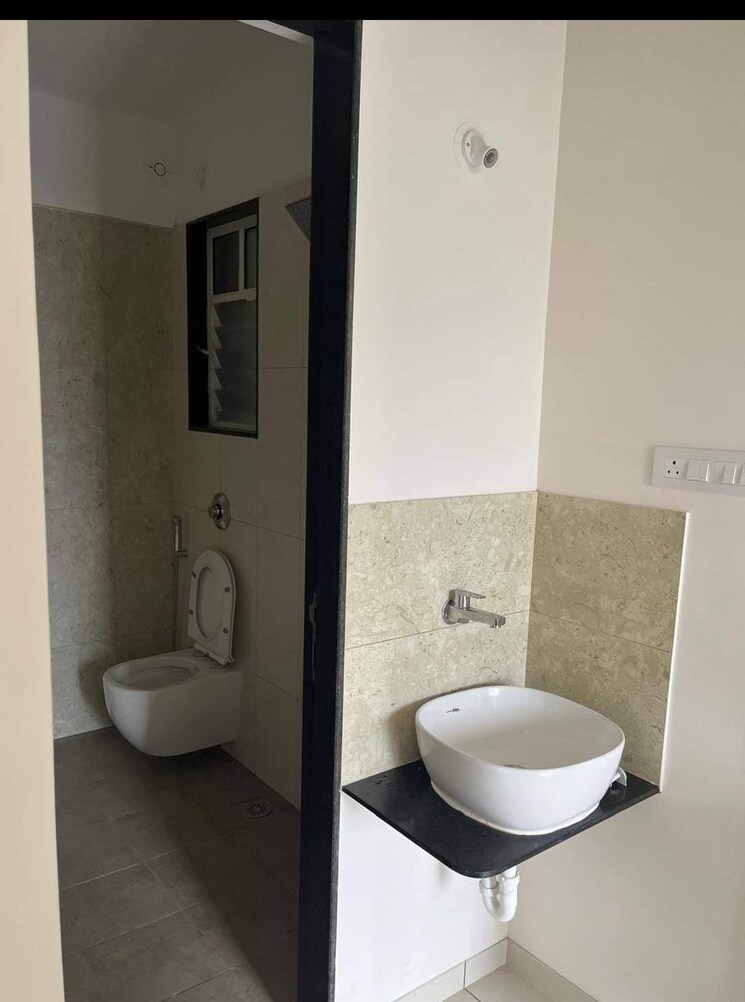 Bathroom, panchshil-eon-free-zone 1 Bedroom 650 Sq.Ft. Apartment In Kharadi Pune 7737228