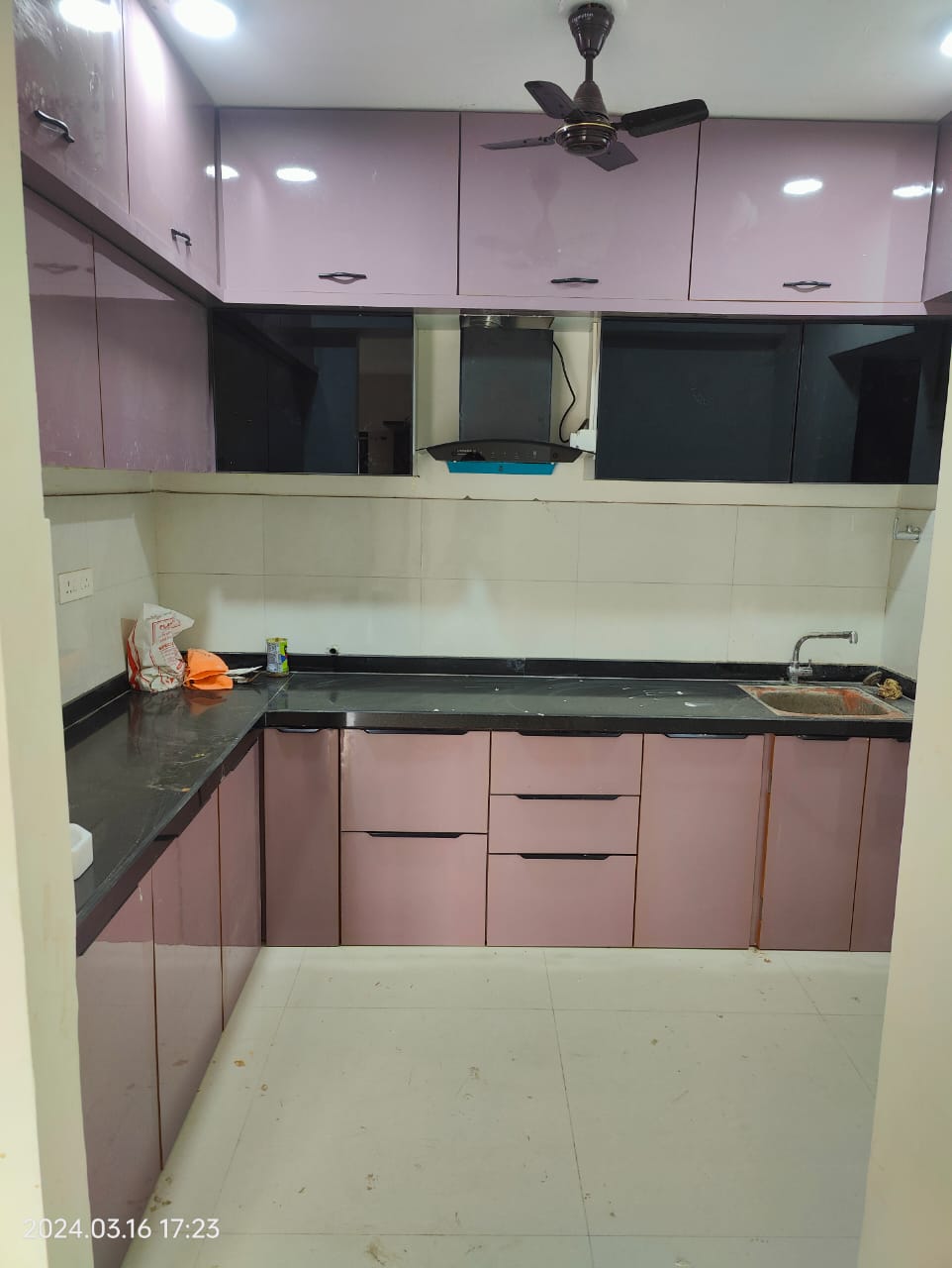 2 BHK Apartment For Rent in Vaishnodevi Circle Ahmedabad  7737462