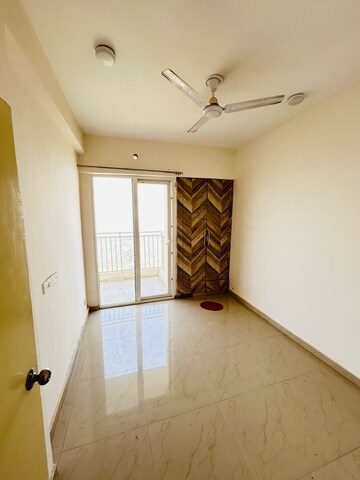 Room in 2 BHK Apartment at Mahagun Mantra II, Vaidpura – for Sale