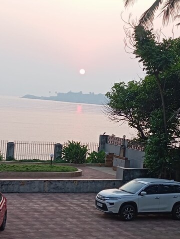 रेसिडेंशियल फ्लैट वर्ग फुट फॉर रेंट इन वर्सोवा मुंबई  7737805