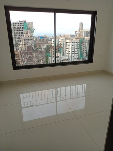 Room in 3 BHK Apartment at Arkade Crown, Borivali West – for Sale