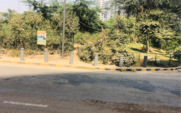 Plot For Sale in Golf Course Extension