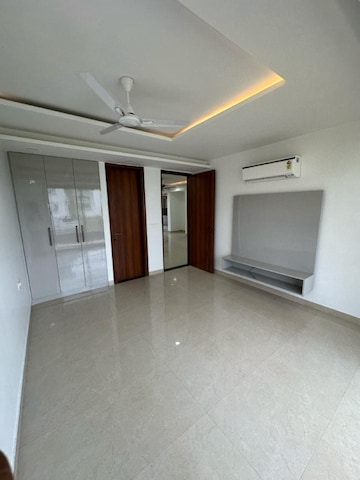 Room in 4 BHK Builder Floor at Ansal API Esencia, Sector 67 – for Sale