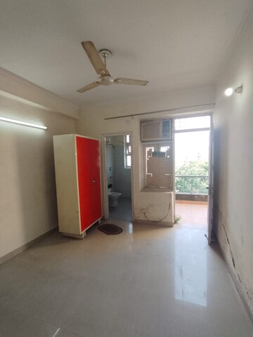 Room in 3 BHK Builder Floor at Mayfield Garden – for Sale